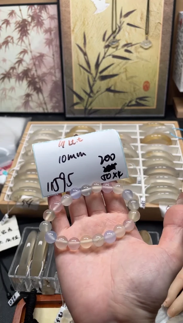 玛瑙/玉髓手镯未镶嵌?****?11595