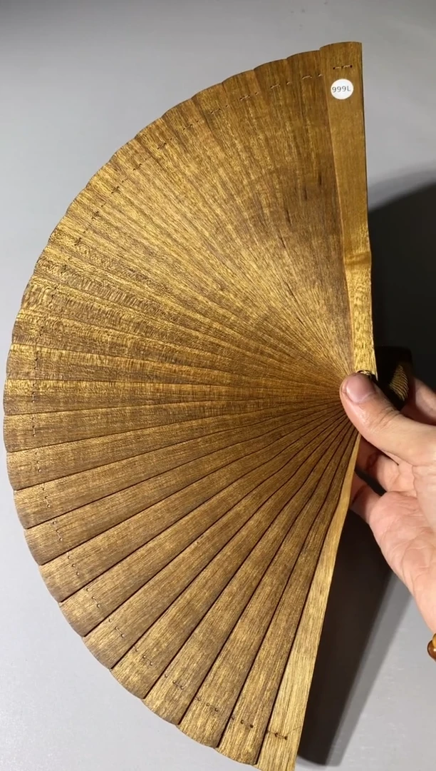 【闪购商品】金丝楠木雕999号21cm金丝楠木小叶桢楠扇子
