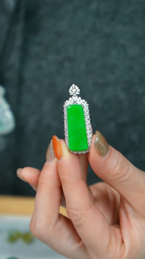 【闪购商品】翡翠挂件18K金镶嵌61号-吊坠/姿/3