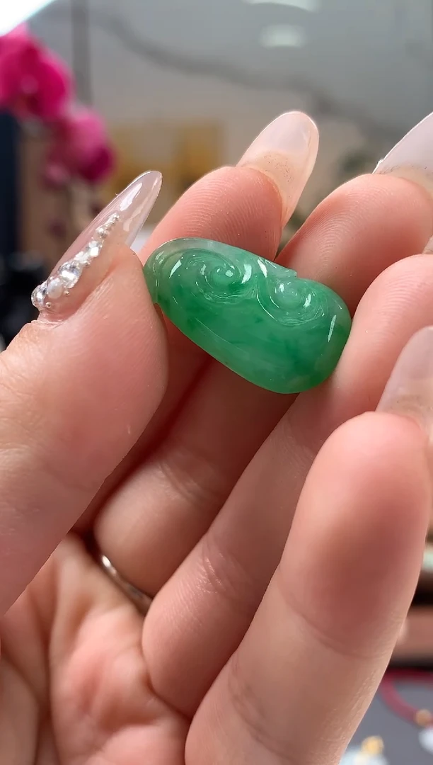 【闪购商品】翡翠吊坠(不含链)未镶嵌如意