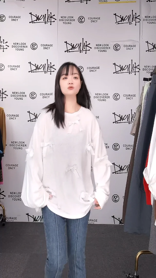 蝴蝶结长袖T均码