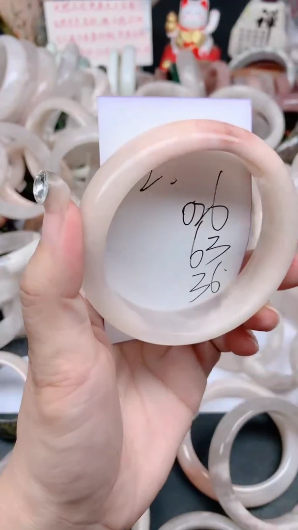 未镶嵌手镯石英质玉026