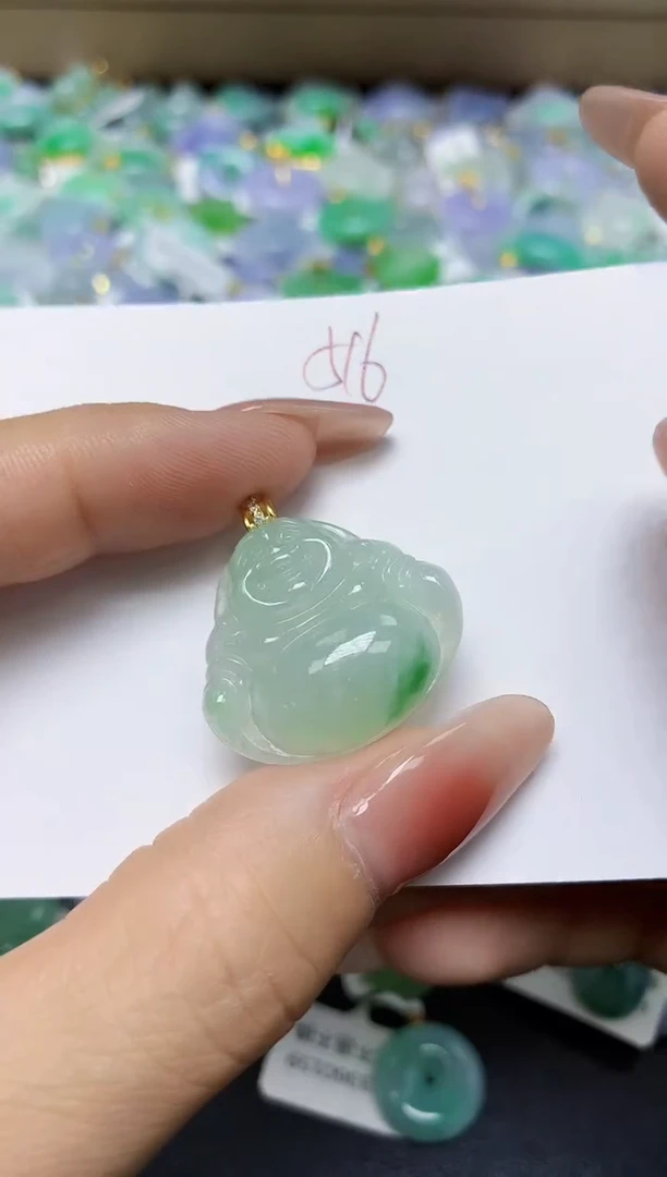 翡翠未镶嵌颈饰 天然缅甸翡翠A货