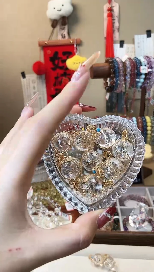 【闪购商品】水晶手链未镶嵌利姆利亚吊坠