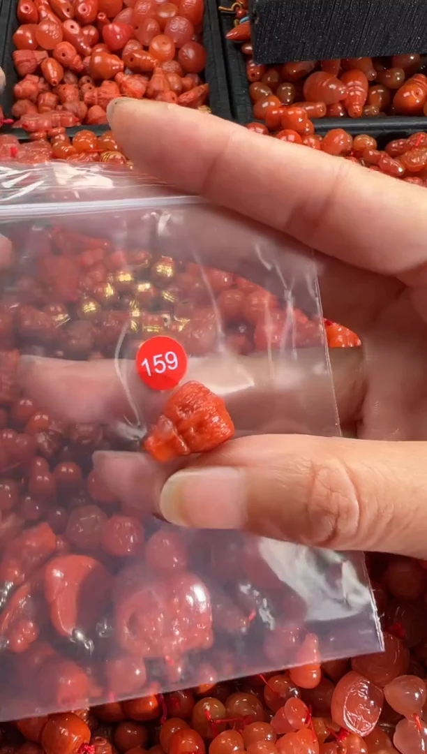 【闪购商品】南红玛瑙颈饰未镶嵌1