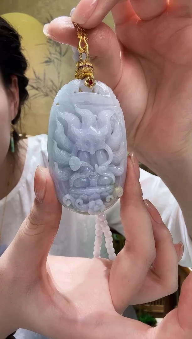 颈饰未镶嵌翡翠吊坠