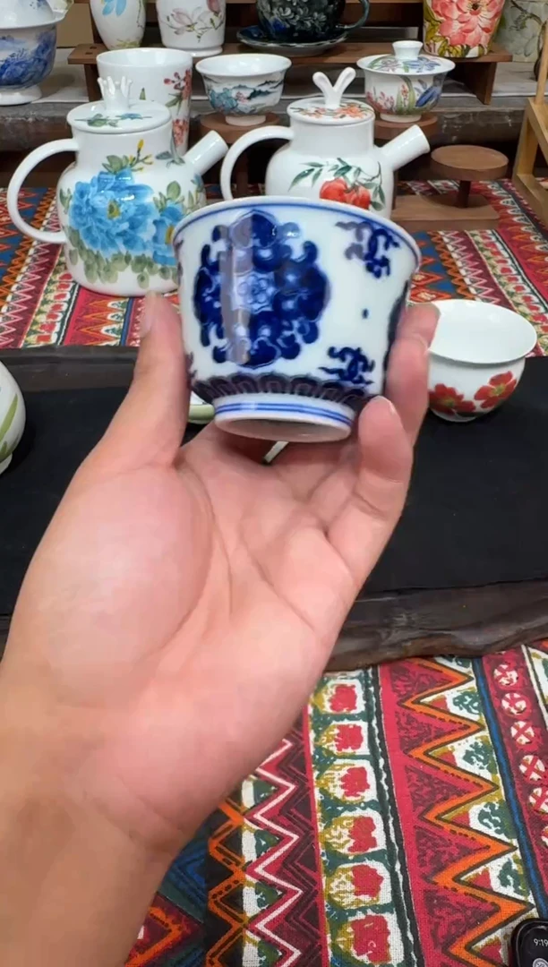 摆件景德镇高温釉下陶瓷