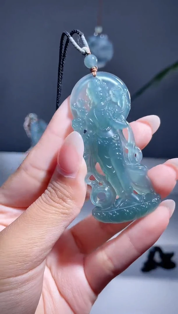 翡翠未镶嵌颈饰用****4站观音
