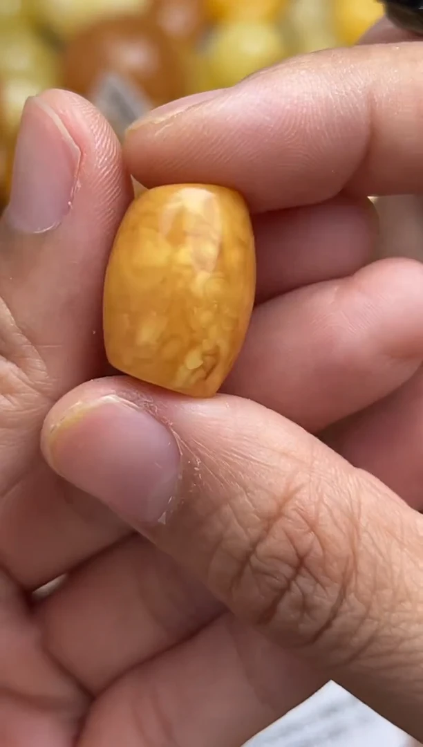 裸石蜜蜡未镶嵌蜜蜡珠子带瑕疵 假一赔万