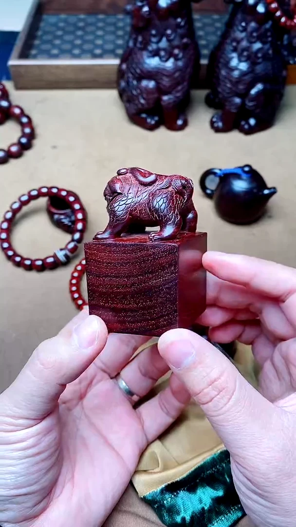 【闪购商品】檀香紫檀（小叶紫檀）把件