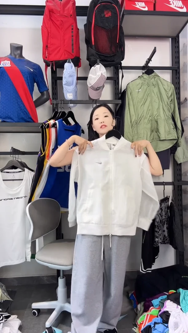 775   ·编码 瑕疵款直播间过款为准 尺码·S