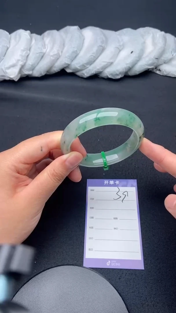 石英质玉（非洲翠）手镯未镶嵌非洲翠拍一发一40