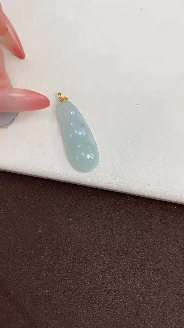 颈饰18K金镶嵌翡翠天然缅甸A货翡翠