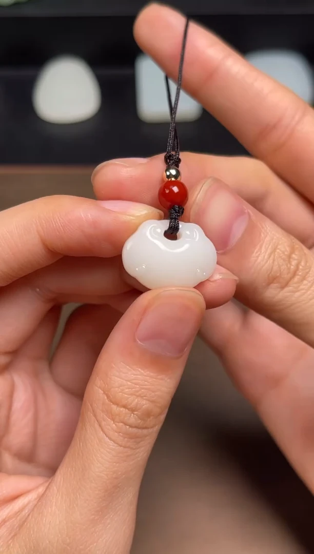 和田玉未镶嵌颈饰6