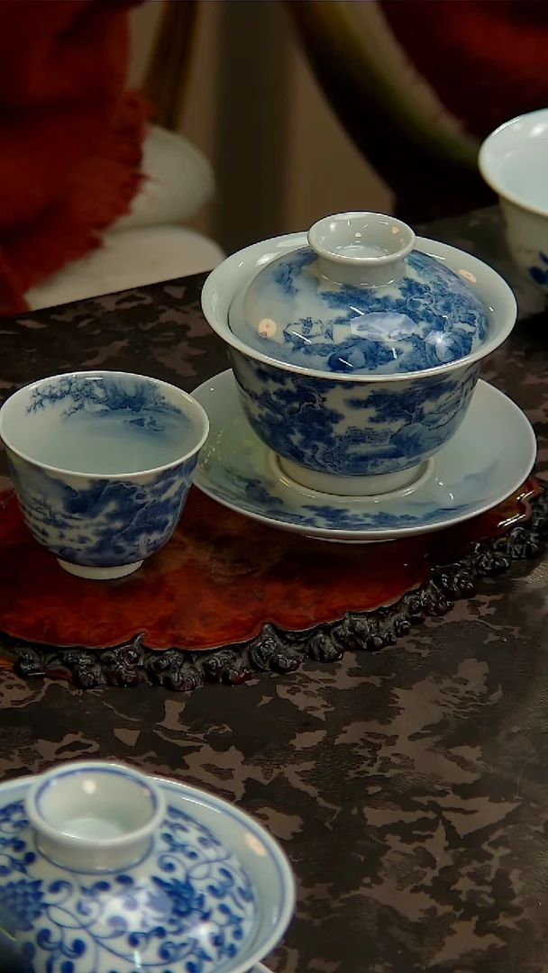 【闪购商品】青花手绘山水两件套
