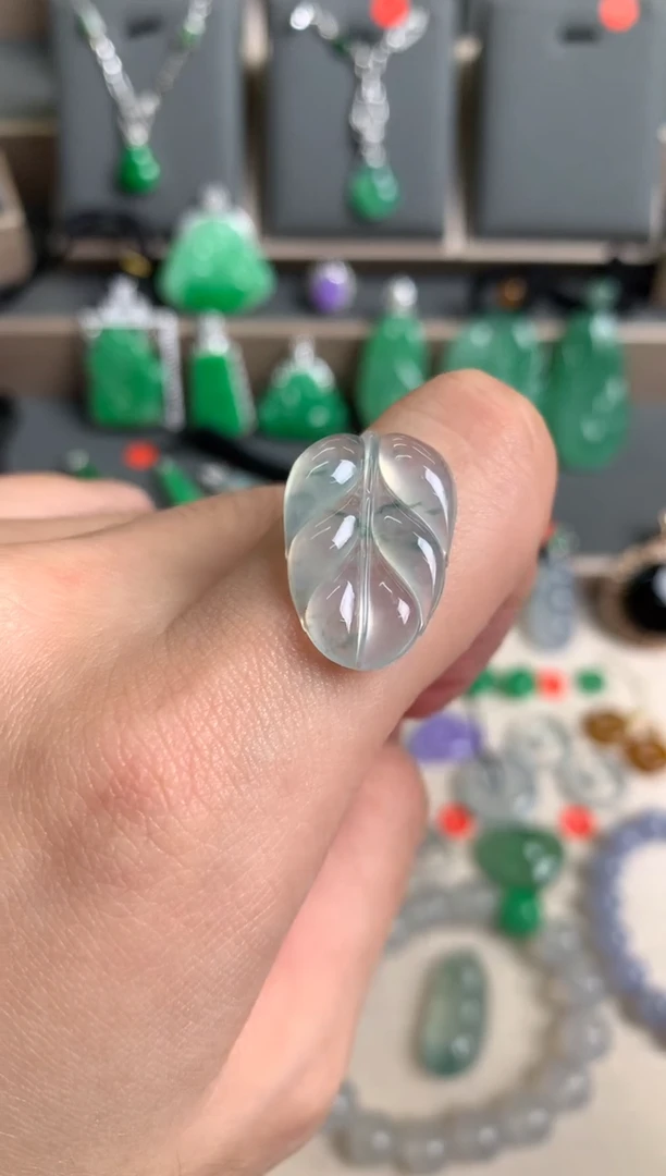 未镶嵌定制翡翠裸玉