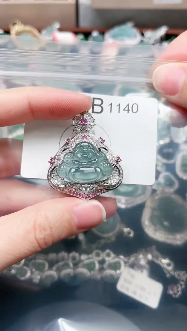 【闪购商品】翡翠颈饰未镶嵌1140赠皮绳