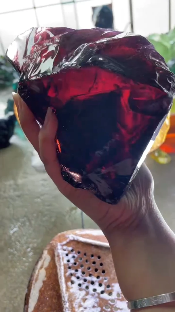 新疆五彩石原石摆件