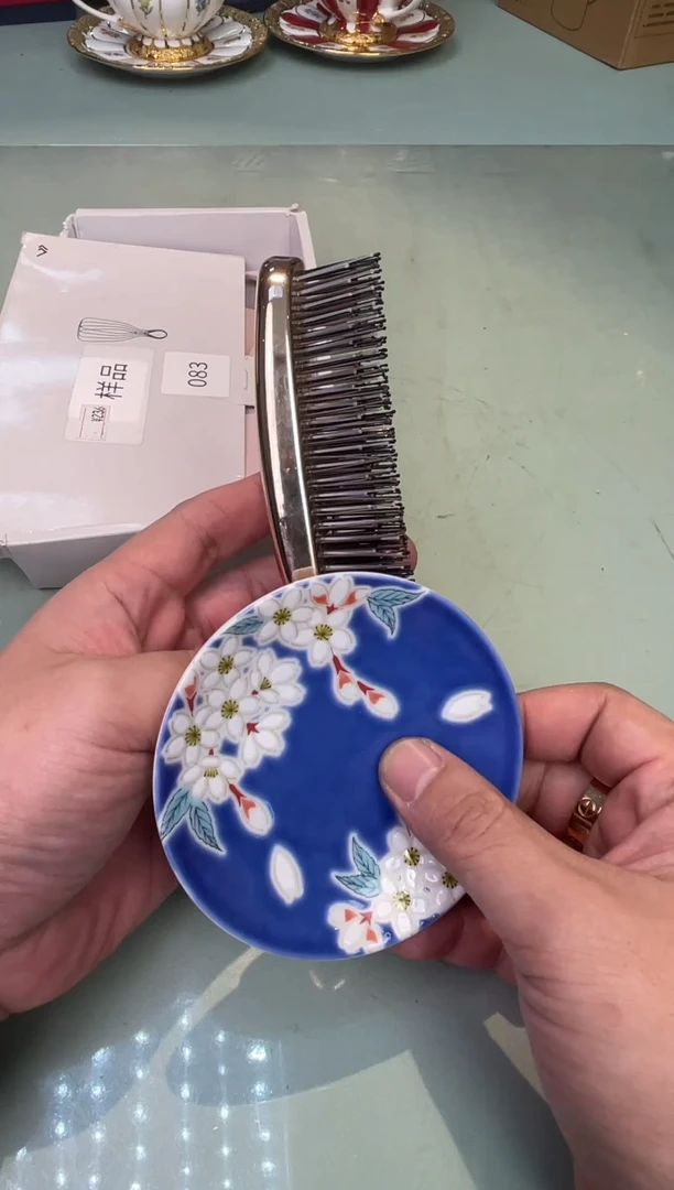 【闪购商品】瓷片梳子金