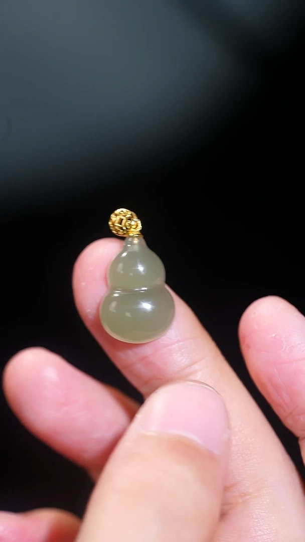 吊坠(不含链)银S925镀金镶嵌和田玉1多样性发一