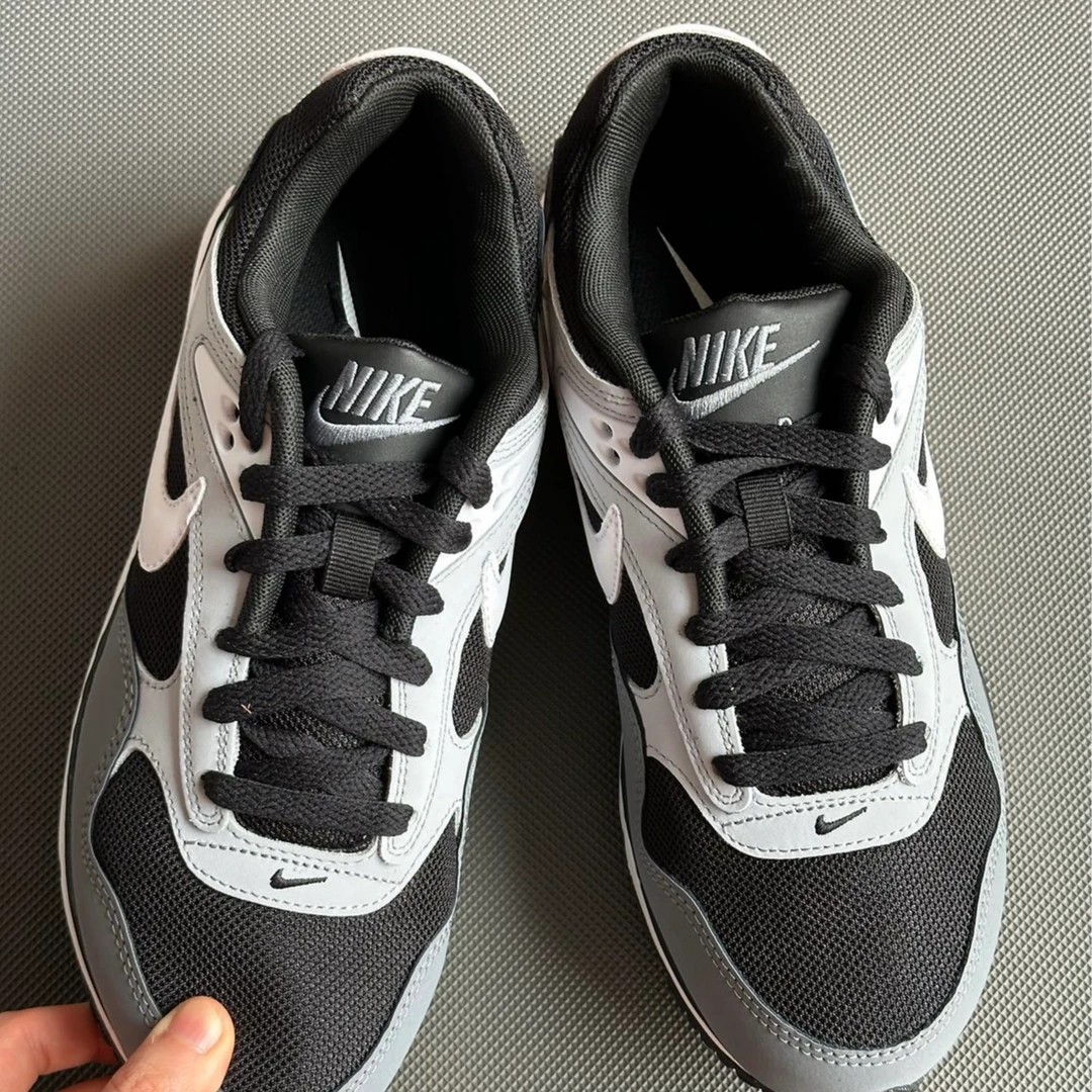 Nike  运动舒适 低帮 生活休闲鞋 男女同款 黑灰