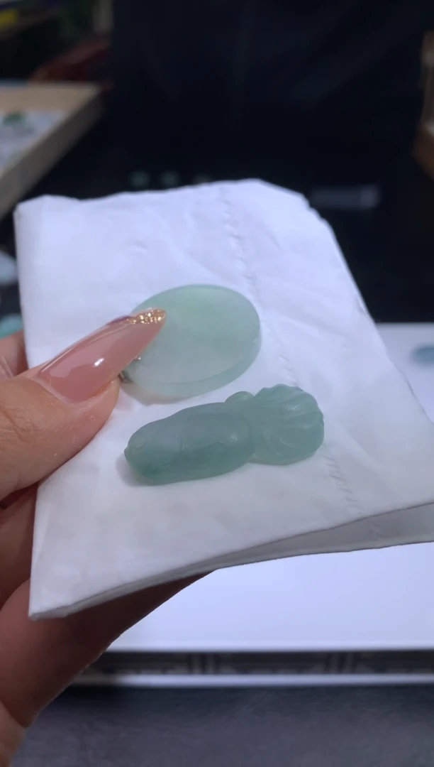 未镶嵌定制翡翠?***辰翡翠