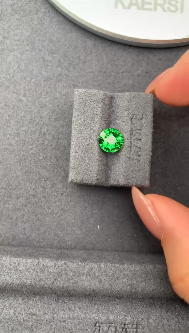 未镶嵌裸石石榴石（沙弗莱）2ct 沙弗莱 定制  FA