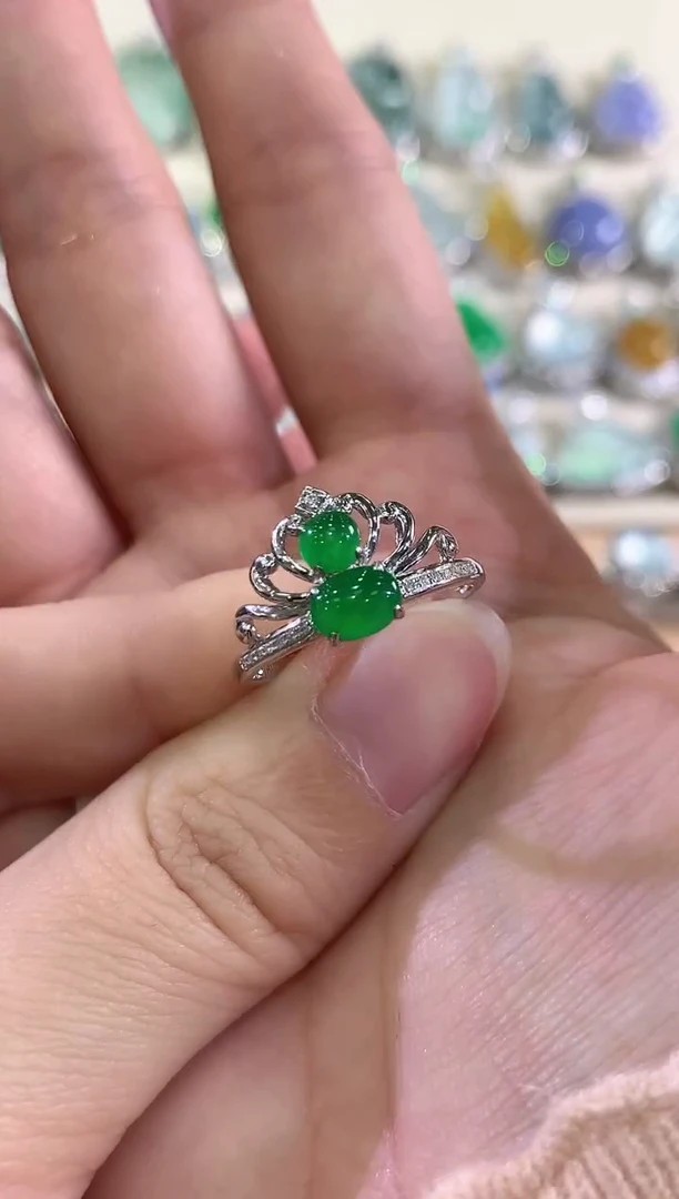 18K金镶嵌戒指翡翠b120多样性一件发