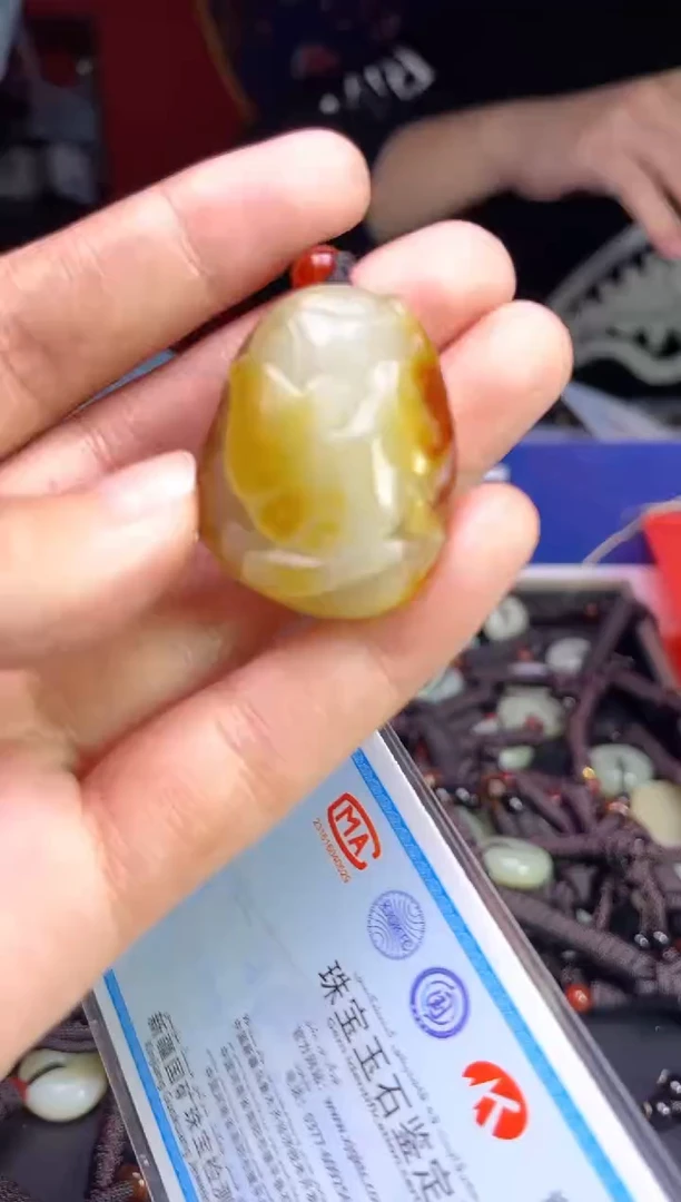 未镶嵌和田玉挂件1