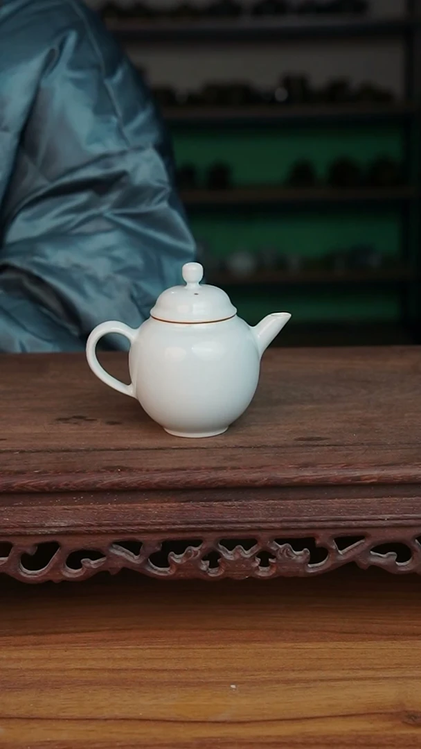 杯月白君子壶裸发