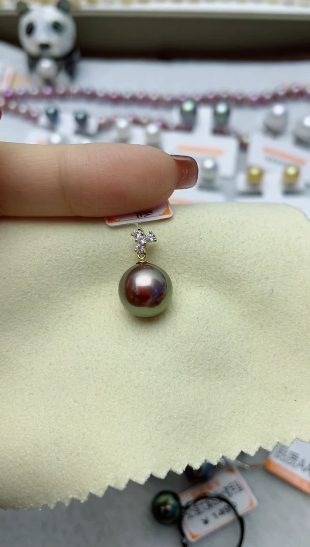 【闪购商品】淡水珍珠颈饰18K金镶嵌W105