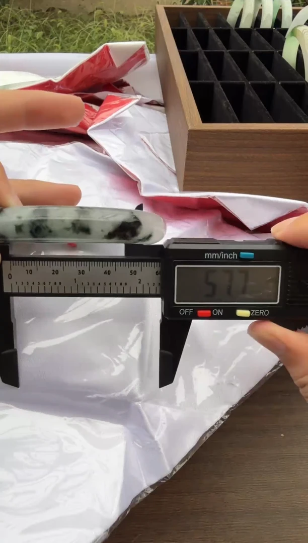 未镶嵌手镯翡翠A56