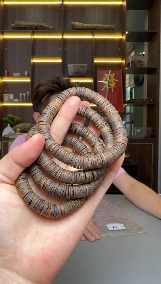 沉香碎屑沉香776号陆河1.0片片单圈配碎屑香粉多样性发一12