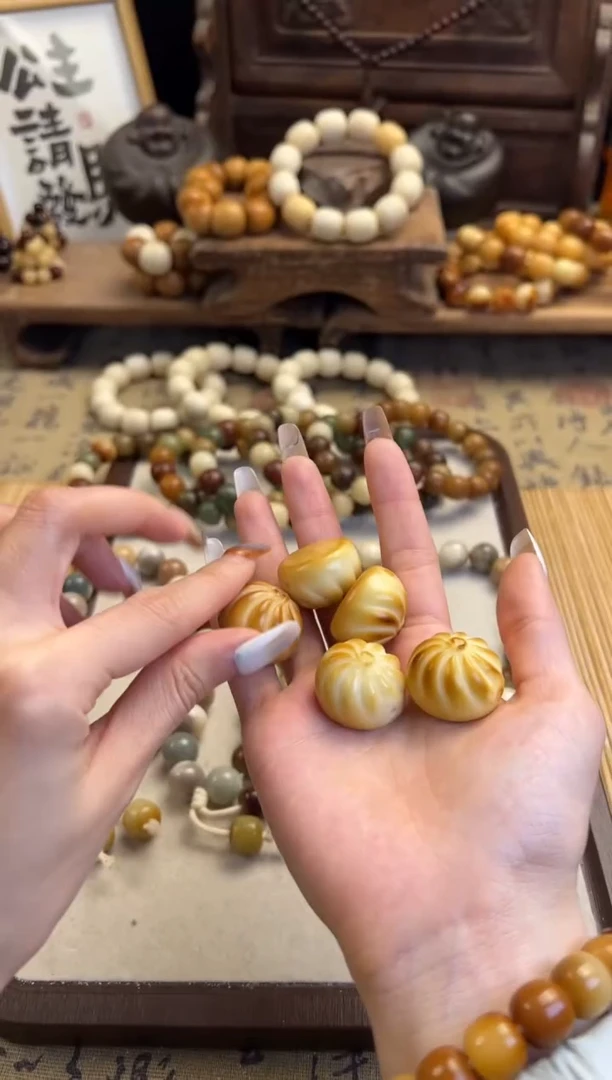 【闪购商品】菩提根/象牙果手串卡25糖烤包子手把件