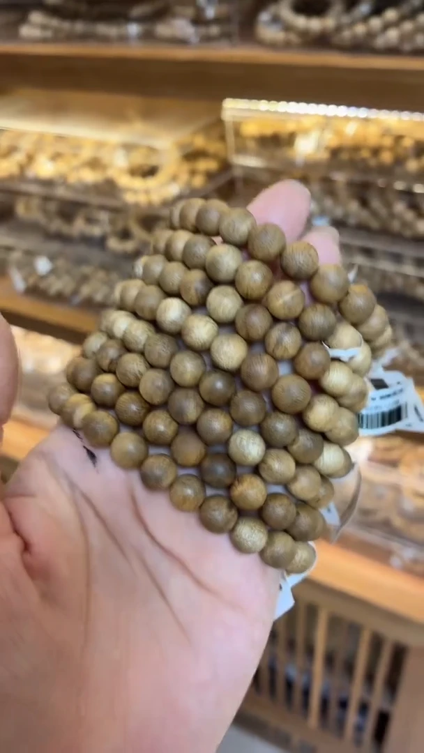 沉香手串菩萨棋圆珠单圈0.9多样性发其一