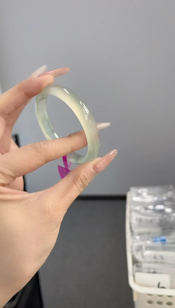 【闪购商品】玛瑙/玉髓手镯未镶嵌53-54圈