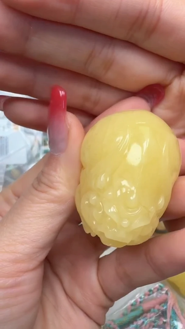 裸石琥珀未镶嵌如图