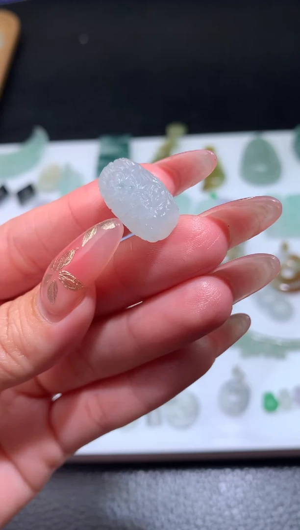 【闪购商品】定制翡翠未镶嵌毛货