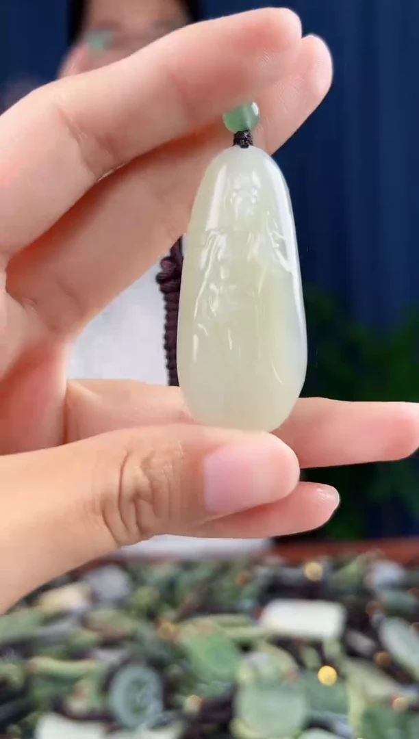 未镶嵌和田玉挂件拍一发一，