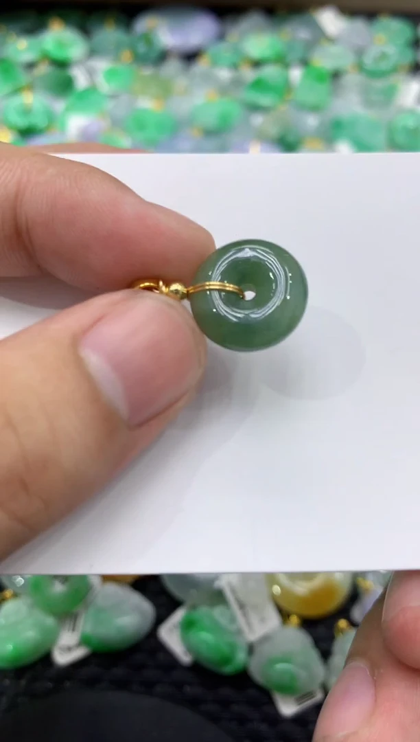 颈饰未镶嵌翡翠天然缅甸翡翠A货