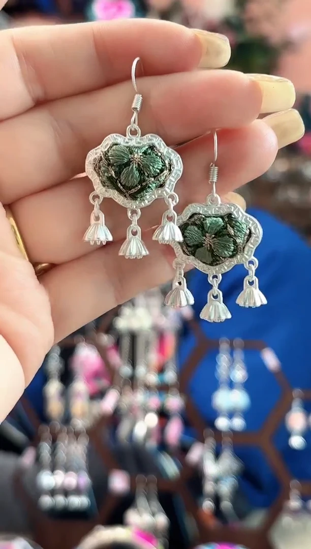 艺枝独绣手工饰品80