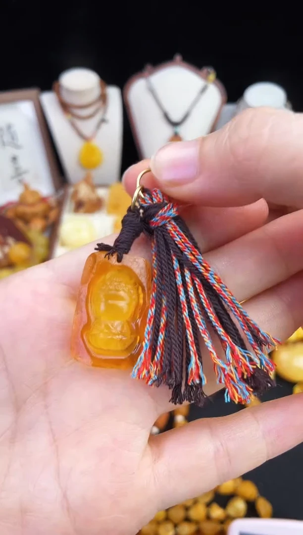 琥珀未镶嵌珠宝奇石柒月