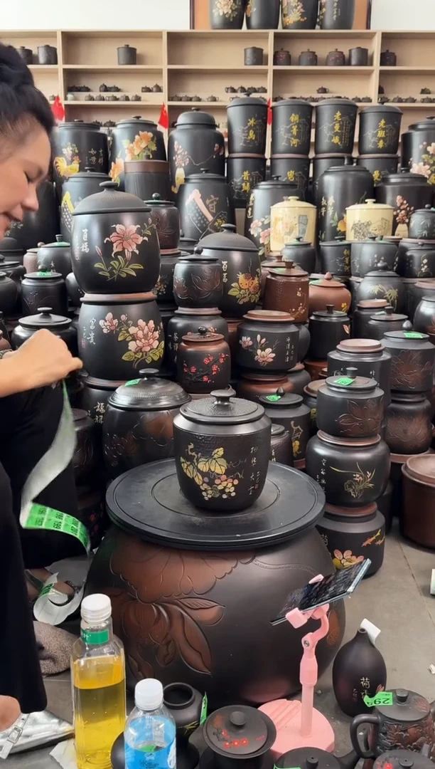罐瑕疵茶叶罐  方尖彩填 174
