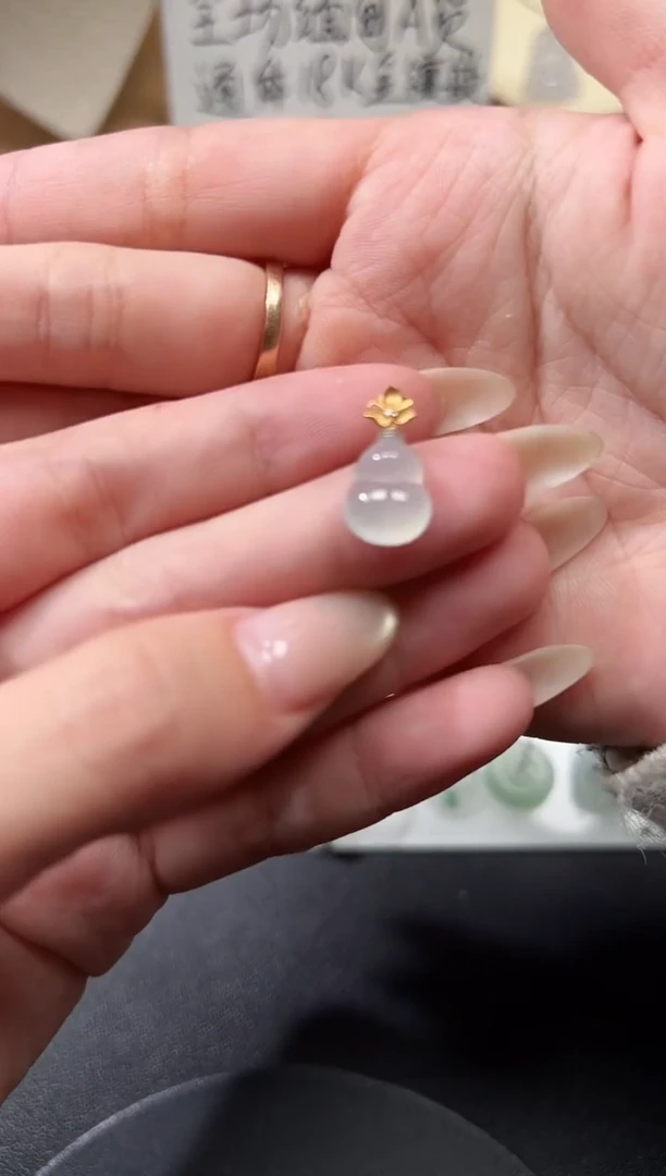 颈饰18K金镶嵌翡翠2葫芦