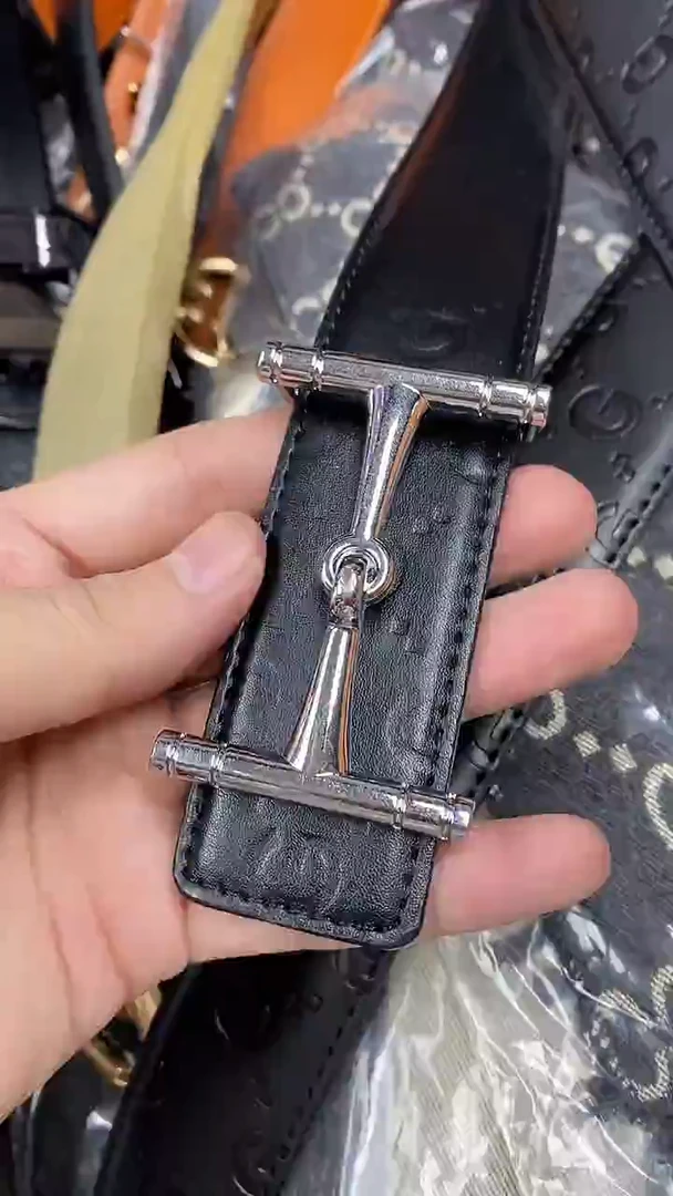 2025新款男士压G经典时尚百搭商务扳扣皮带