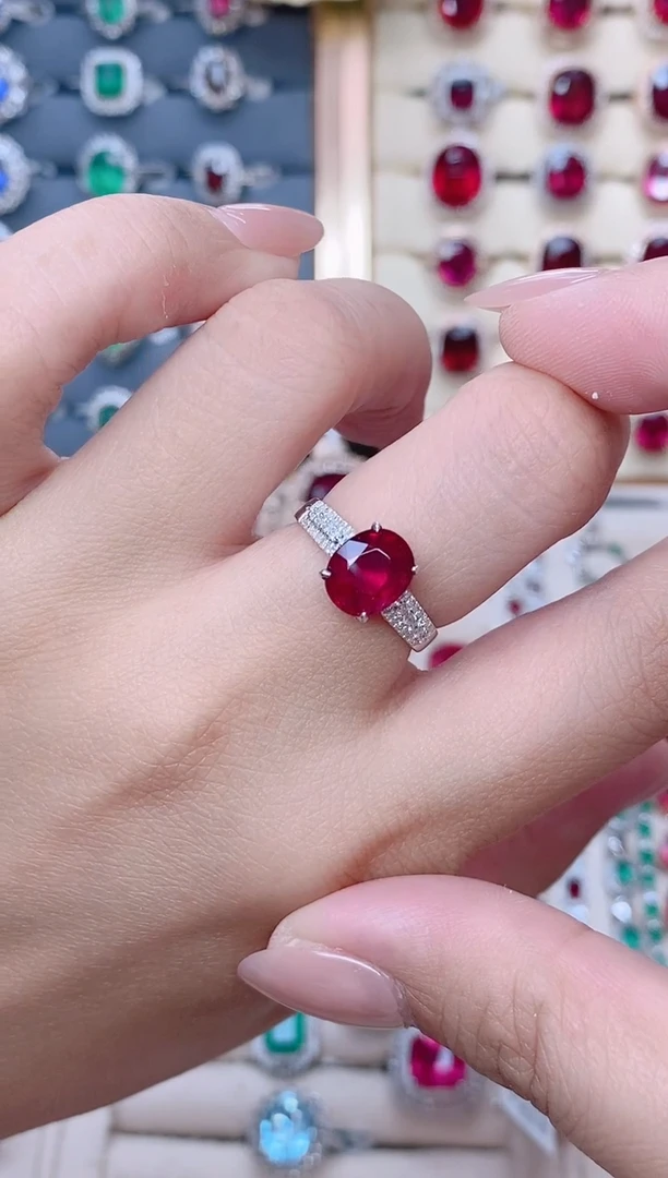 18K金镶嵌碧玺戒指碧玺2.7ct
