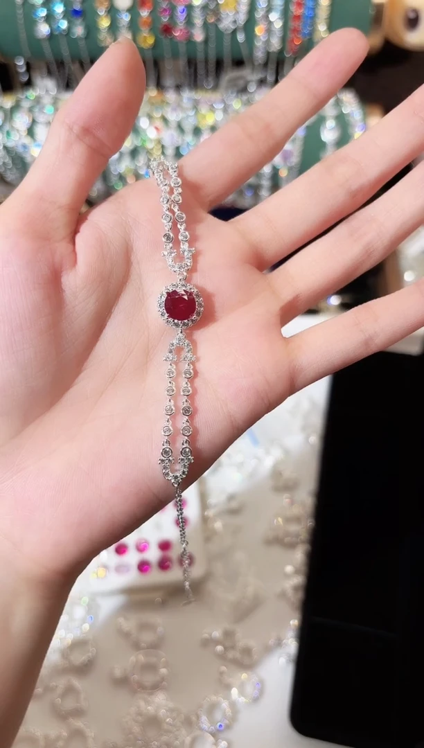 无合成立方氧化锆?**小成品