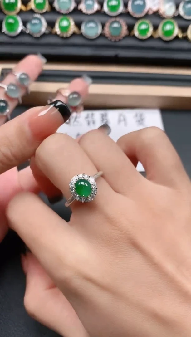 翡翠戒指银S925镶嵌111