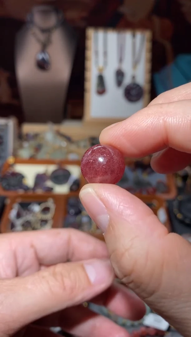 【闪购商品】水晶单珠草莓晶未镶嵌多样性