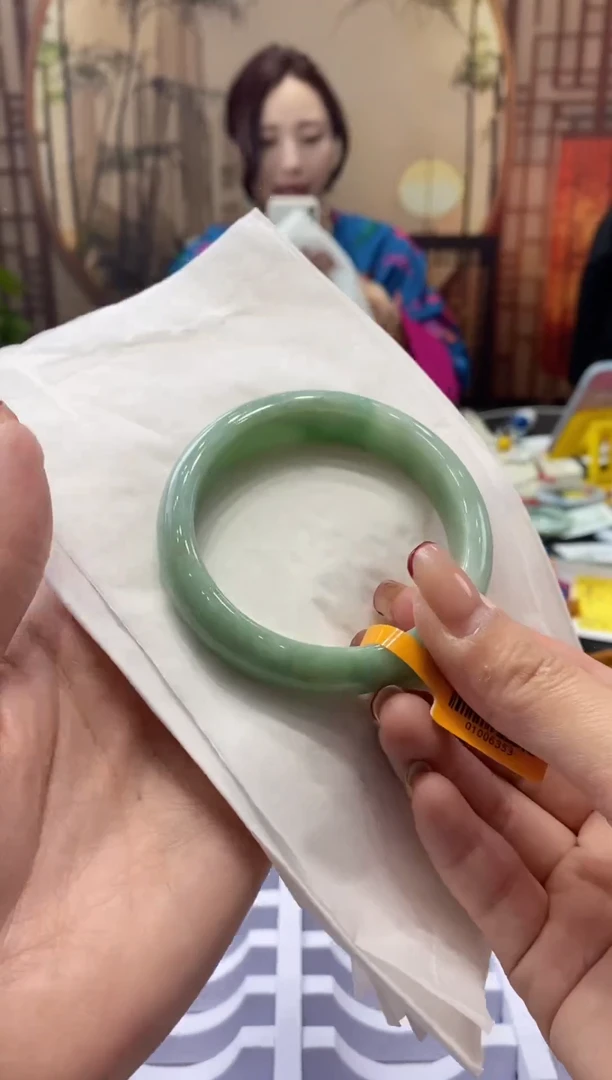 【闪购商品】翡翠手镯未镶嵌00013434